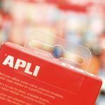 APLI Colgadores Autoadhesivos de Plástico 100 u.